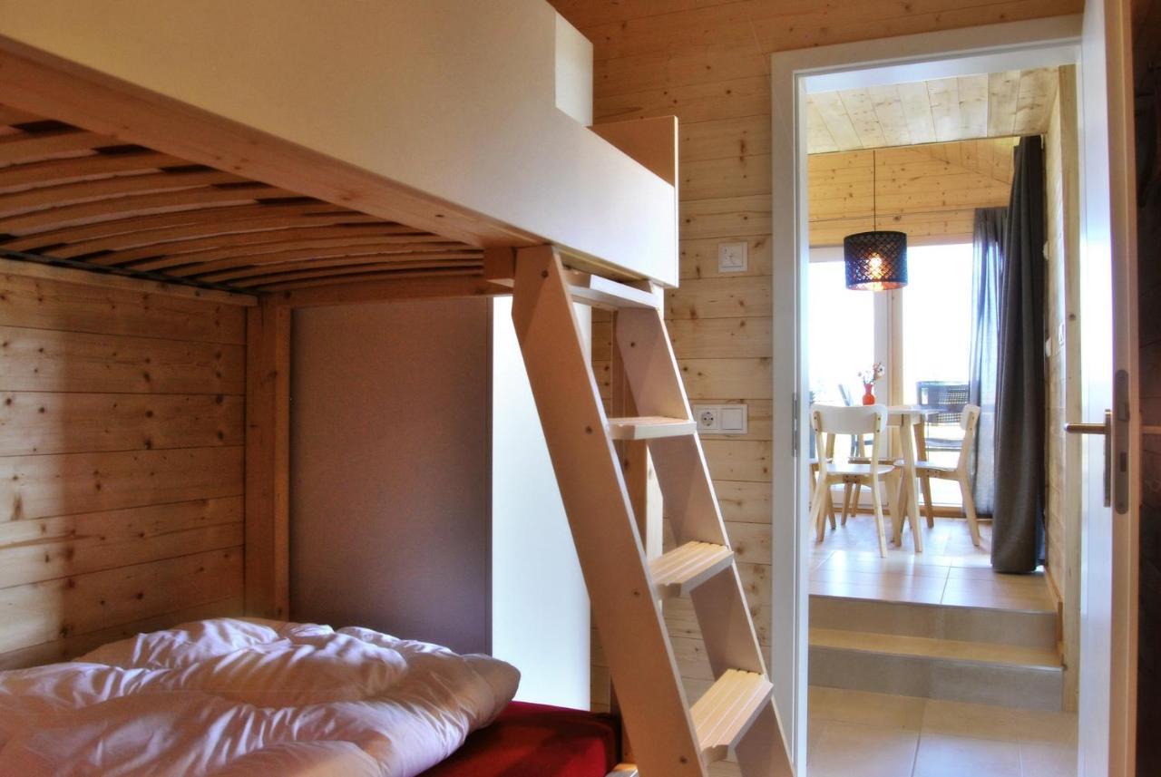 Schwarzes Holzferienhaus mit Sauna -- FELDRAIN -- an der Ostsee, Zierow bei Wismar, 4-6 Personen Exterior foto