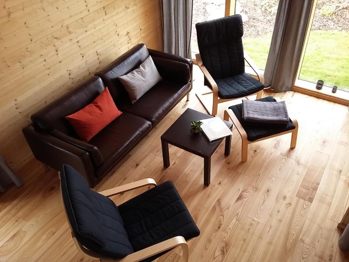 Schwarzes Holzferienhaus mit Sauna -- FELDRAIN -- an der Ostsee, Zierow bei Wismar, 4-6 Personen Exterior foto